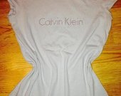 Calvin Klein bliuskutė.