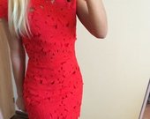 Seksuali raudona suknele
