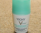 Vichy rutulinis dezodorantas.