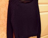 Tamsiai mėlynas šiltas megztinis