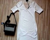 Nuostabi balta suknelė