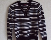 Tamprus dryžuotas megztinis