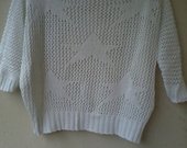 Baltas naujas megztinukas