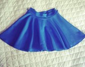 Ryškus mėlynas sijonėlis