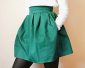 Žalias pustas sijonas