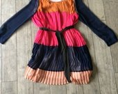 Vasarine spalvota DKNY suknele