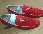 Raudoni vyriški batai