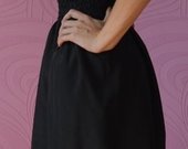 Burbuluota suknelė juodu sijonu
