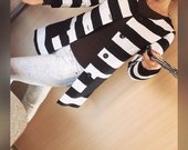 Stilingas juoda balta megztinis