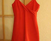 Mini raudona suknelė