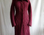 Ilgas megztinis su sagom