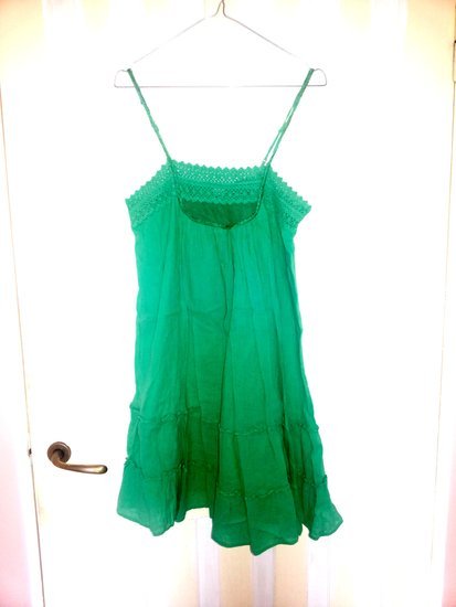 Žalia suknelė 