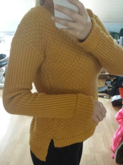 Mustard spalvos high-low megztinis