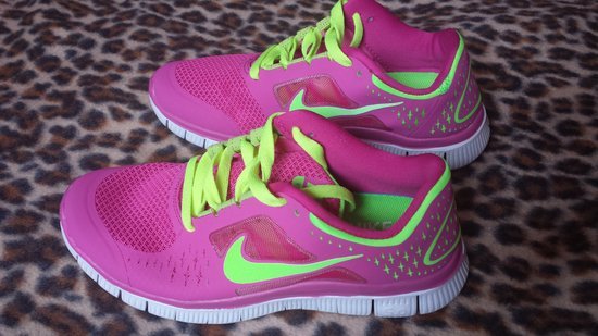 Nike rožiniai bėgimo bateliai