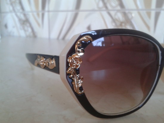paskutiniai!D&G BROWN/NUDE WITH GOLD FLOWERS