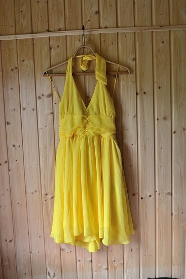 Ryški geltona suknelė / AMISU 