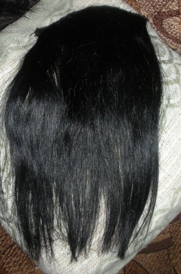 naturalus juodi plaukai