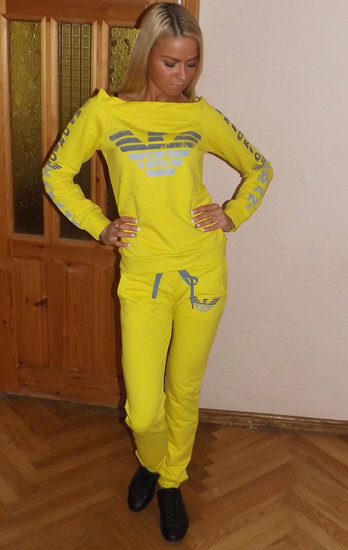 Naujas Armani kostiumėlis/Yellow