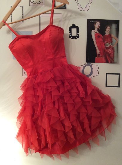 Raudona Itališka Suknelė