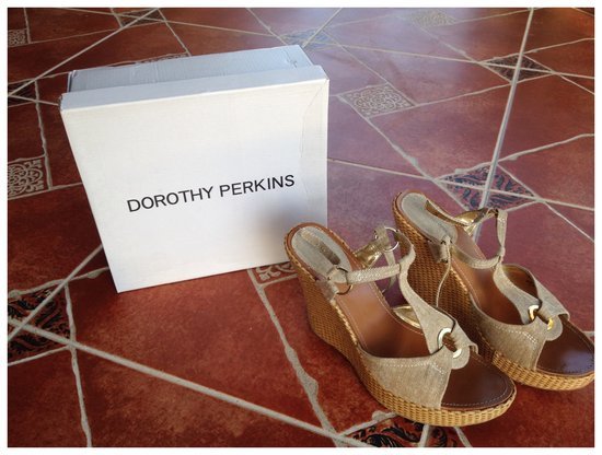 Labai grazus bateliai/ Dorothy Perkins
