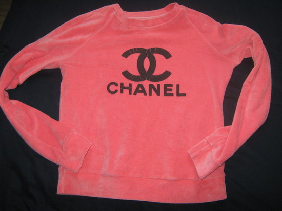 REZ. budo iki 08.06 Chanel džemperis