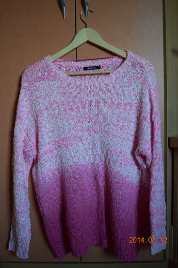 Šiltutis rausvas megztinis