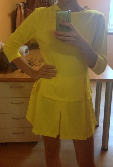 Geltona ryški suknele