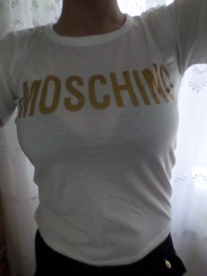8€   Moschino white