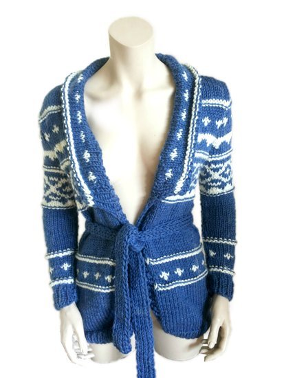 RANKŲ DARBO vienetinis surišamas megztinis