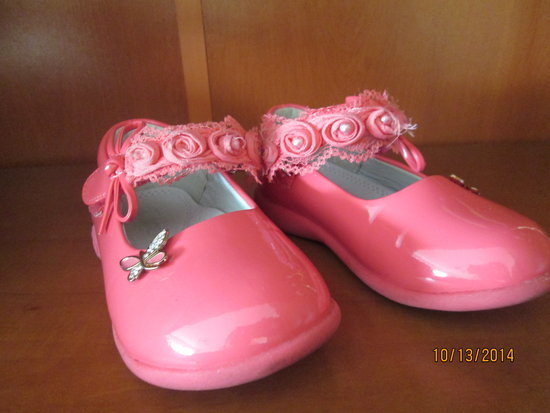 rožiniai bateliai mergaitei