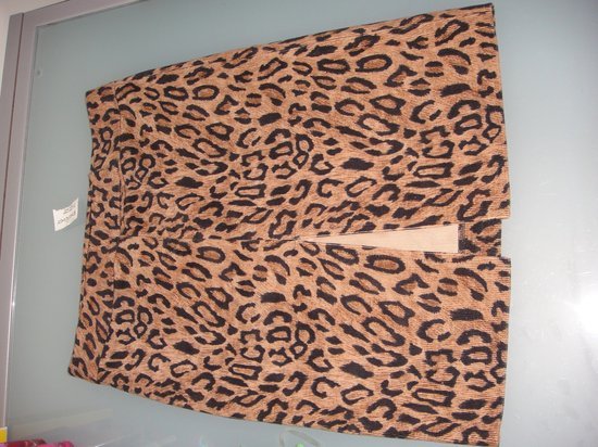 bebe naujas leopardinis sijonas