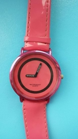 Rožinis laikrodukas
