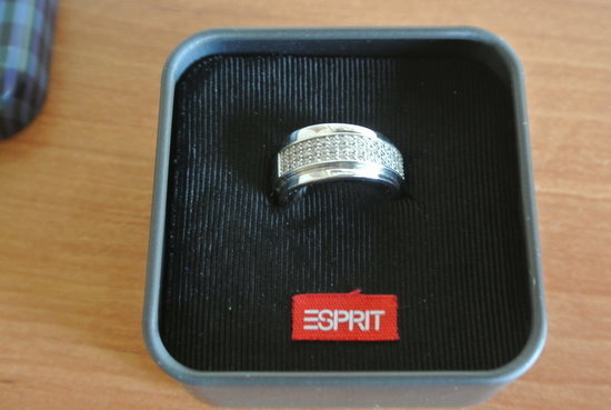 Naujas sidabrinis ESPIRIS žiedas su svarovski 