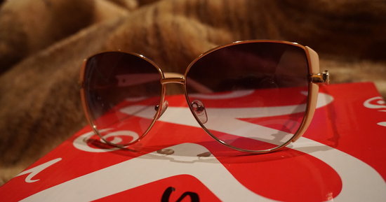Stilingi akiniai nuo saules