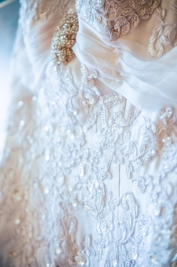 Elegantiška vestuvinė suknelė 
