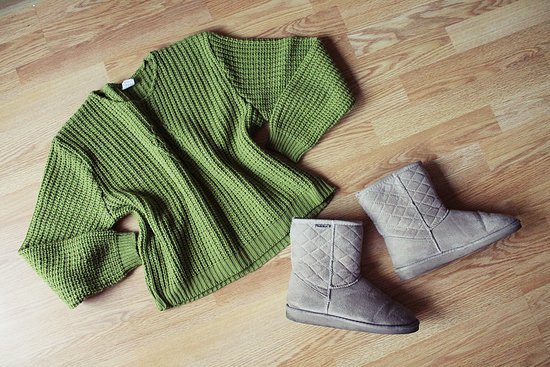 Šiltas žalias megztinis