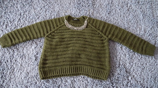  Bik bok haki megztinis