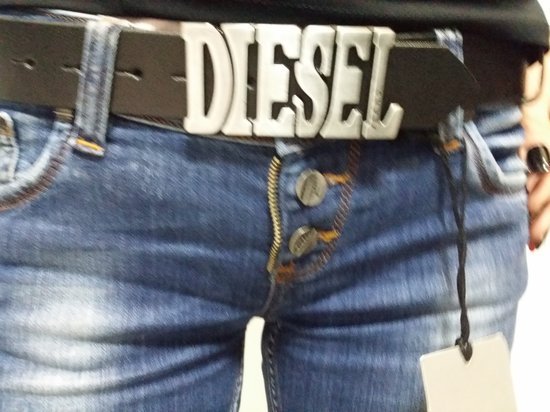 diesel dzinsai