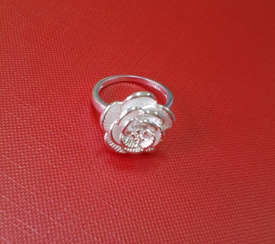 sidabrinis žiedas rožytė 
