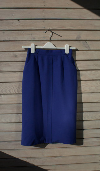 Vintažinis ryškiai mėlynas sijonas