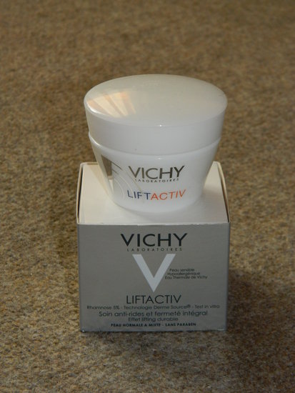 Vichy LiftActiv dieninis kremas nuo raukšlių.