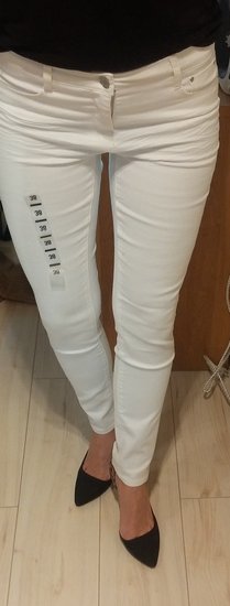 Balti skinny džinsai