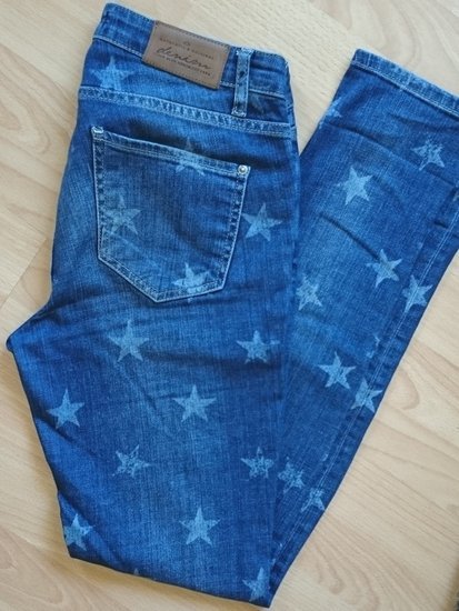 Lindex džinsai su žvaigždžių printu
