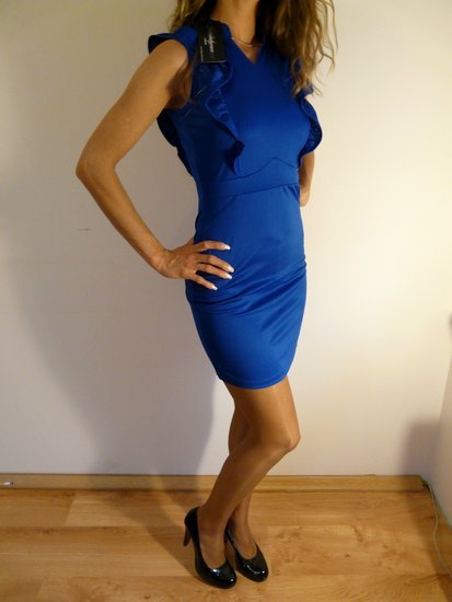 Mėlyna puošni suknelė