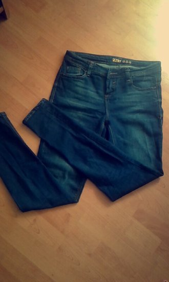 Mėlyni džinsai 