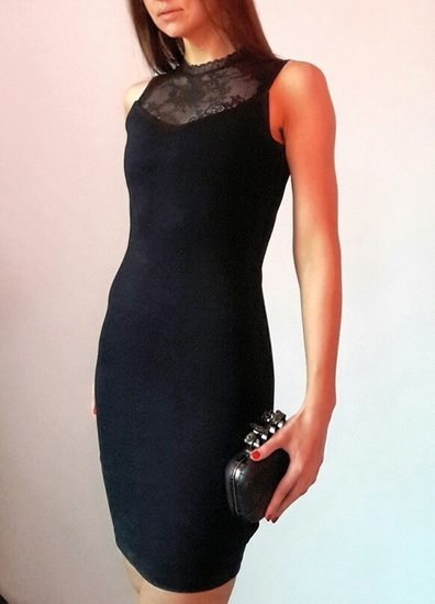 Zara nauja juoda suknele su neriniais