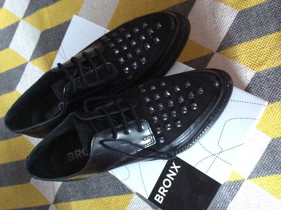 Nauji juodi odiniai BRONX batai