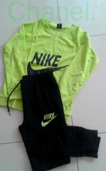 Nike treningas žalias