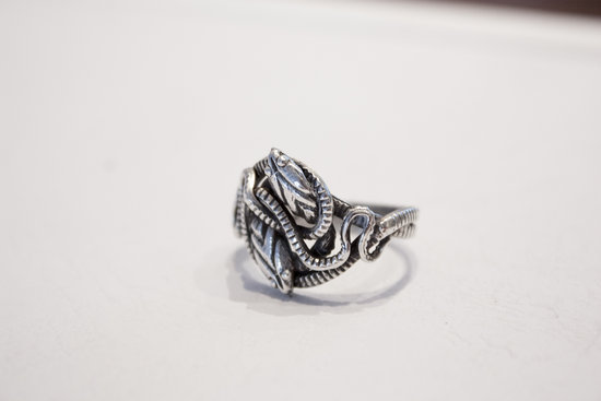 Senovinis sidabrinis žiedas gyvatės moteriškas