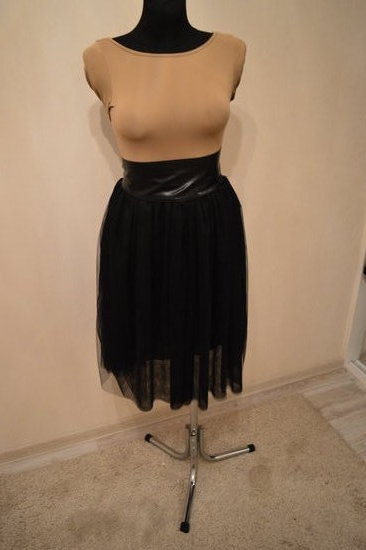Nuostabus prabangus juodas sijonas